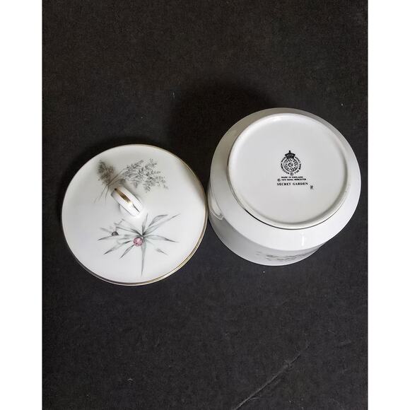 Vintage 1976 Royal Worcester Secret Garden Lidded Fine Bone China Bowl England - Picture 5 of 7